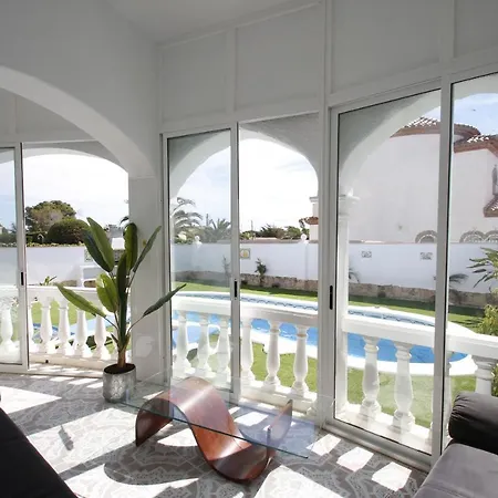 فيلة Oasis Costa Dorada ميامي بلاتجا